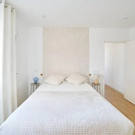 La Perla Blanca Lagos